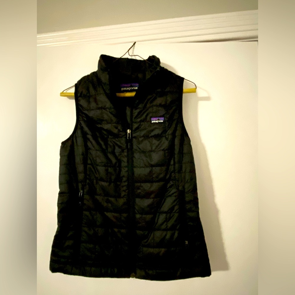 Patagonia Nano Puff black vest XS excellent used condition